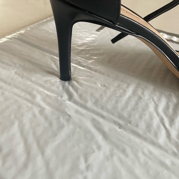 Stuart Weitzman Black Strappy Heels 8.5 3in med heel summer sandal worn twice - Picture 3 of 5
